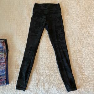 Lululemon Wunder Under 28 inch Luon Hi Rise (Black Camo)